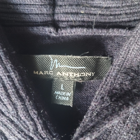 Men's sweater - Picture 2 of 2